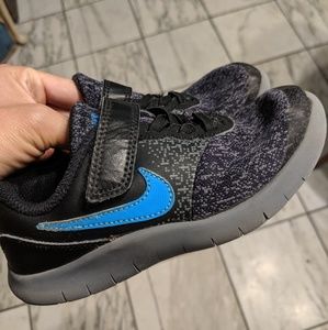 ⚠️ moving ⚠️Nike Flex Contact